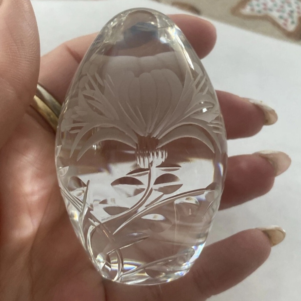 Gorgeous Signed Royal Brierley Crystal Etched Egg